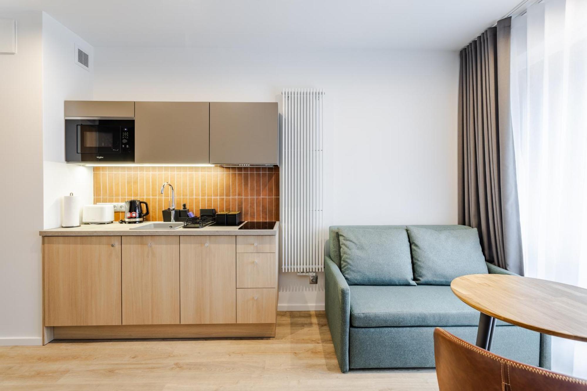 Stylowe Studio Very Berry W Poznaniu Z Parkingiem I Balkonem By Noclegi Renters 外观 照片